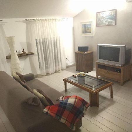 Room In Guest Room - Single Room Between Padua And Chioggia Brugine Eksteriør billede