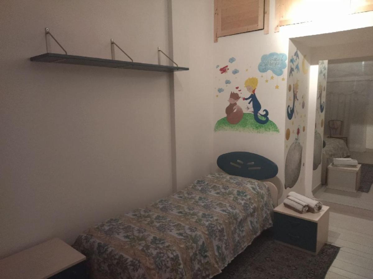 Room In Guest Room - Single Room Between Padua And Chioggia Brugine Eksteriør billede